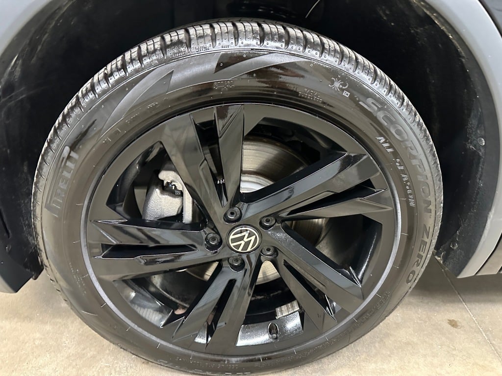 2024 Volkswagen Tiguan SE R-Line Black photo 37