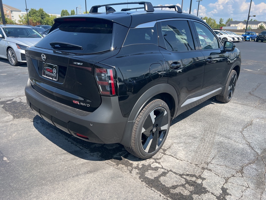 2026 Nissan Kicks SR photo 3