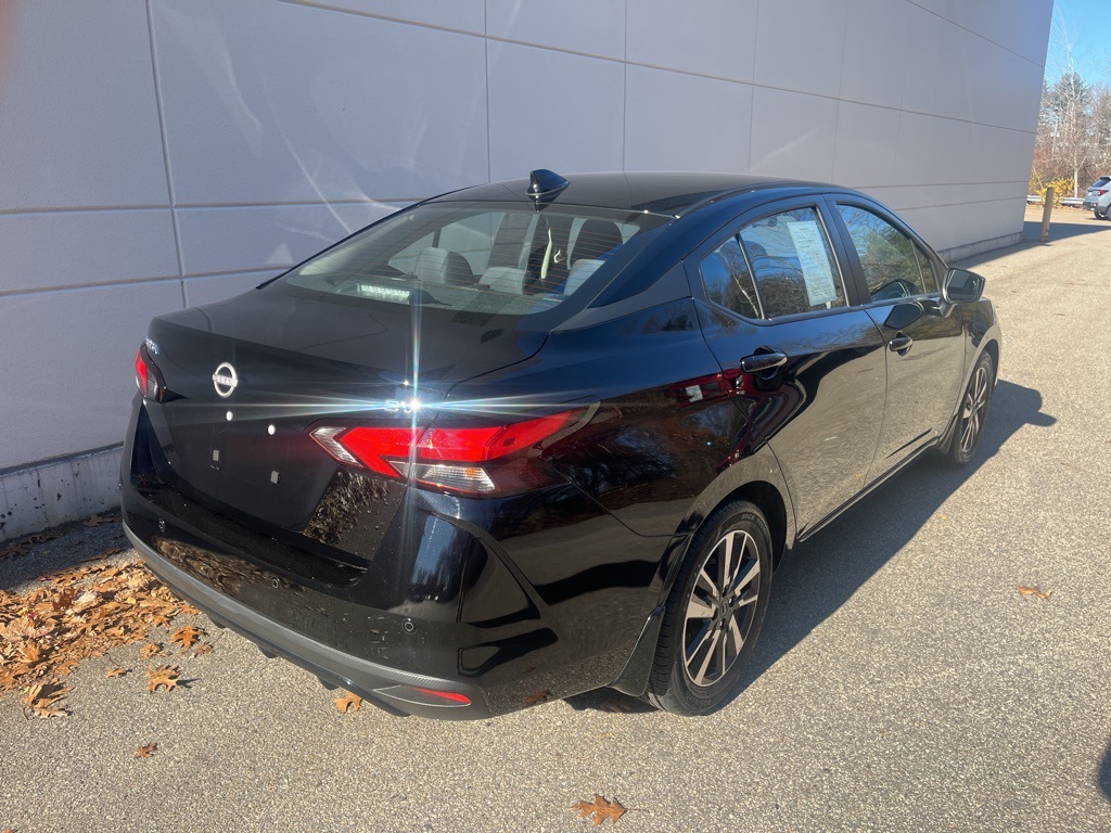 2024 Nissan Versa 1.6 SV photo 3