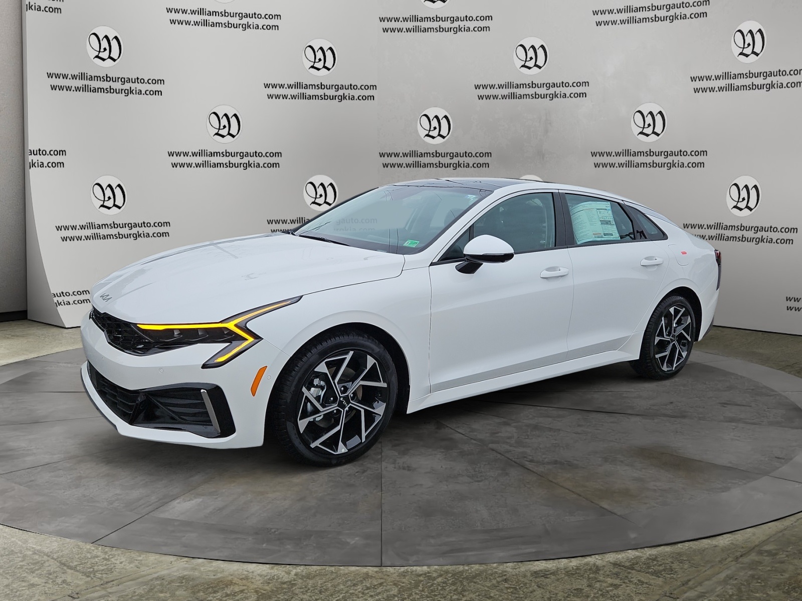 2026 Kia K5 EX's photo