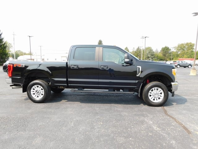 2017 Ford F-250 photo 2
