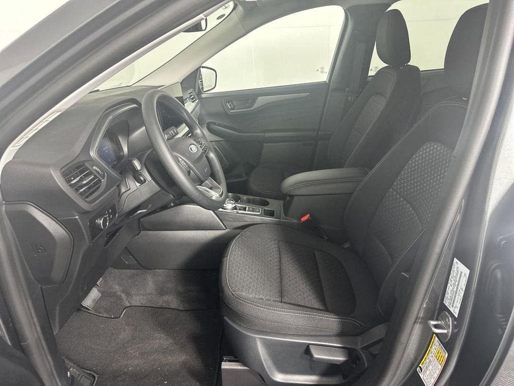 2025 Ford Escape Active photo 6