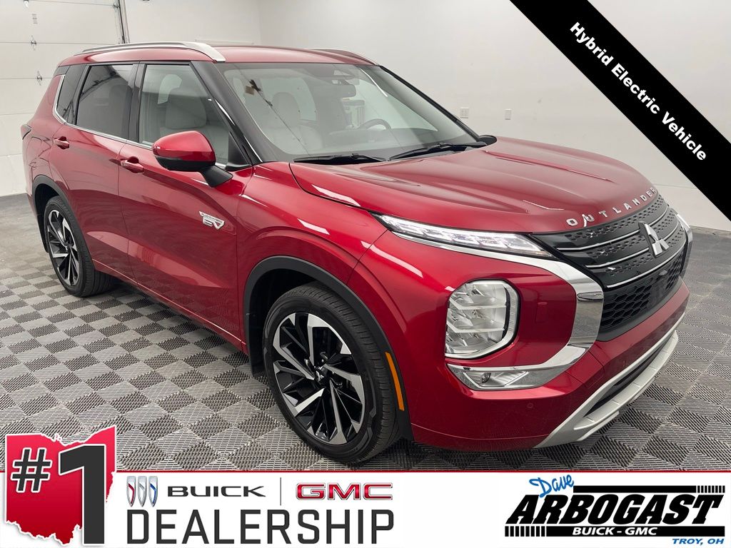 2023 Mitsubishi Outlander Plug-In Hybrid SEL's photo