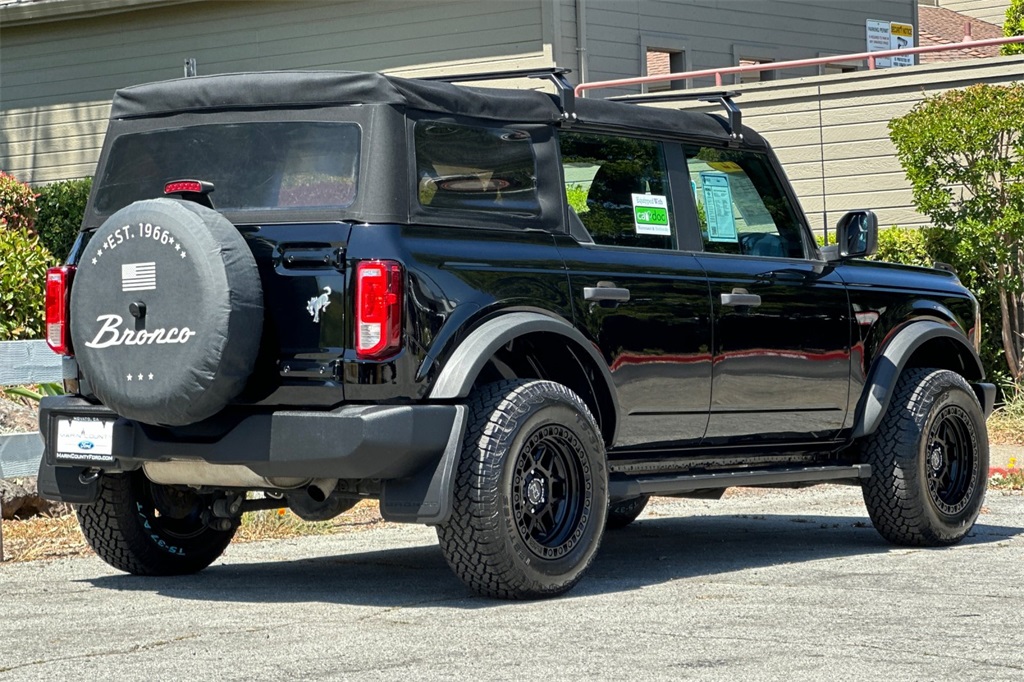 2022 Ford Bronco Base Big Bend Black Diamond Outer Banks photo 4