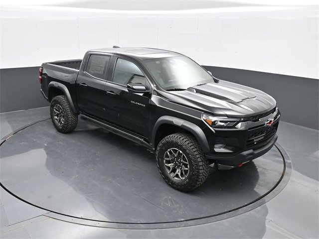 2025 Chevrolet Colorado ZR2's photo