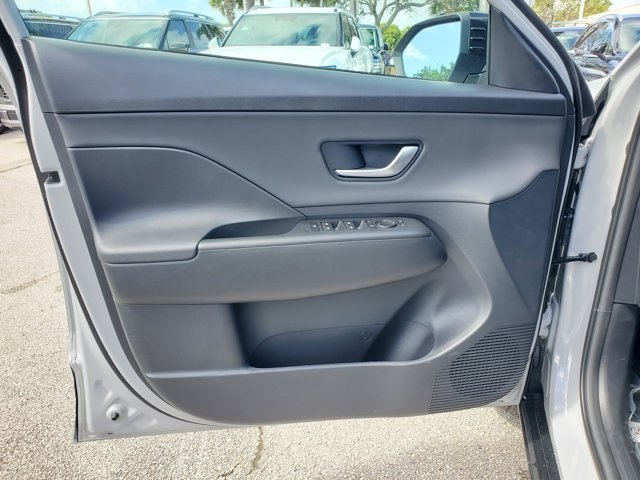 2026 Hyundai Kona SEL photo 14