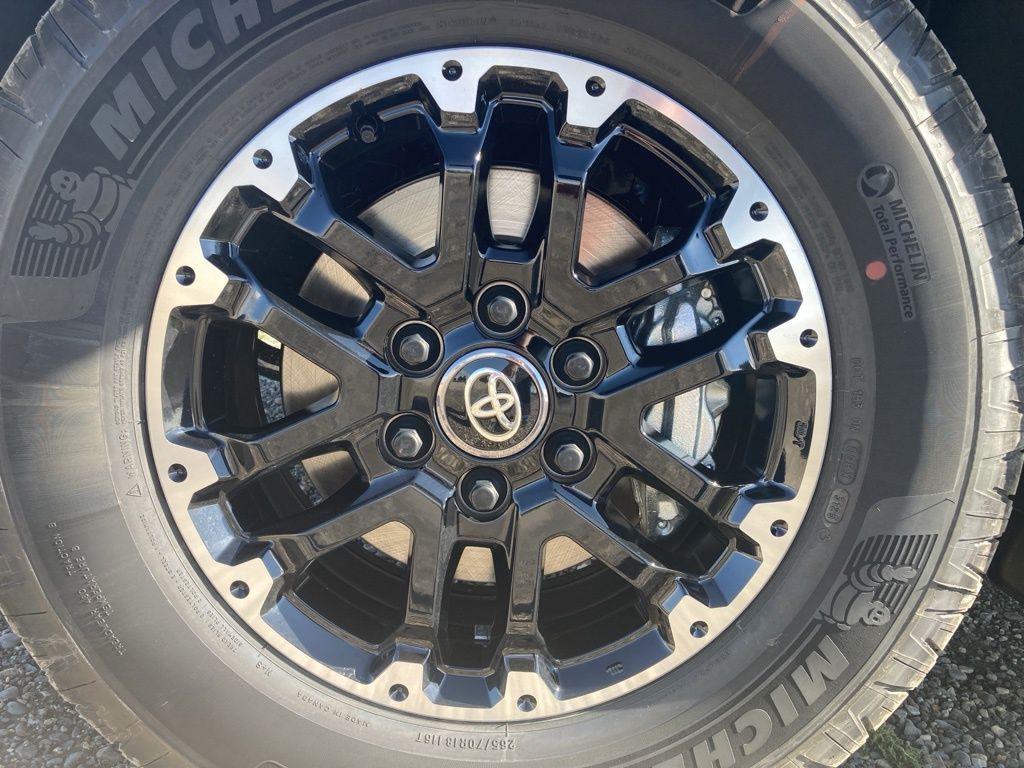2026 Toyota Tundra SR5 photo 9