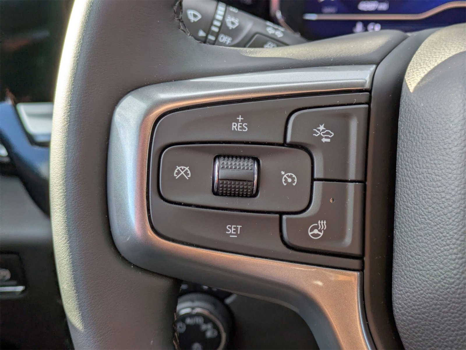 2024 Chevrolet Silverado 1500 LT photo 25