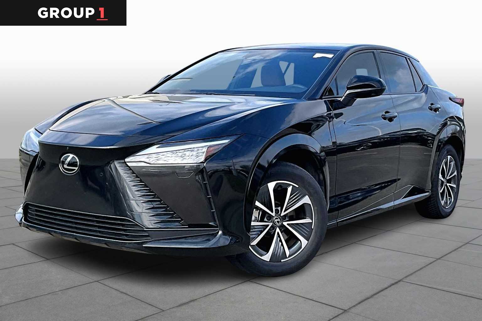 2024 Lexus RZ Premium's photo