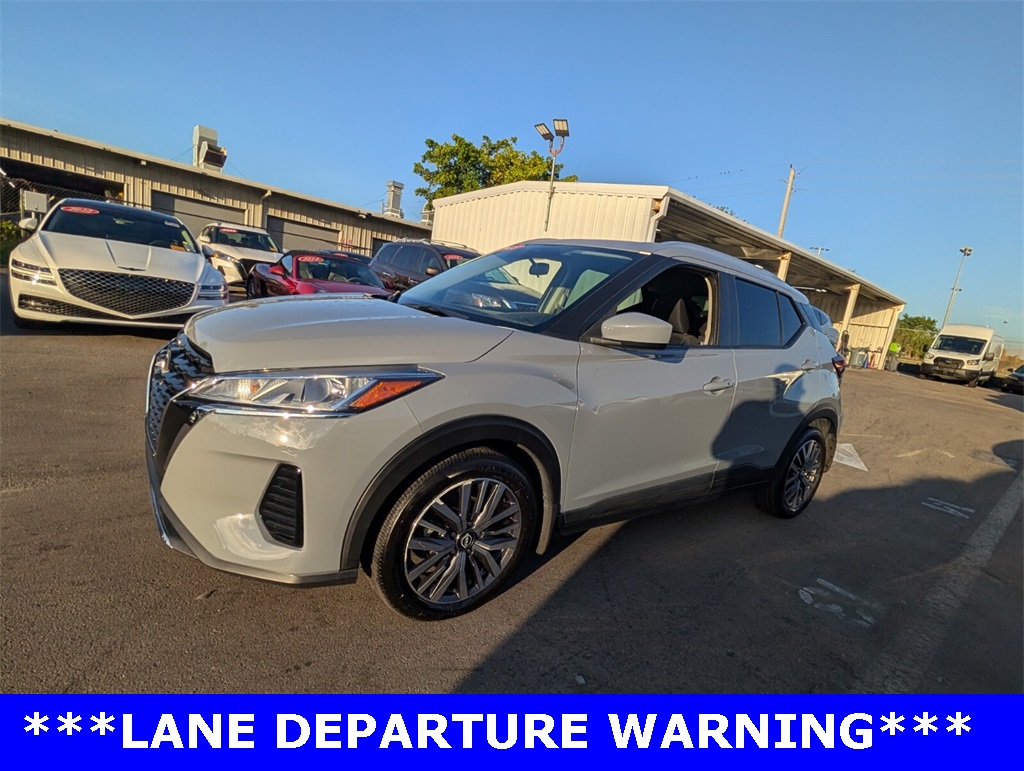 2023 Nissan Kicks SV photo 4