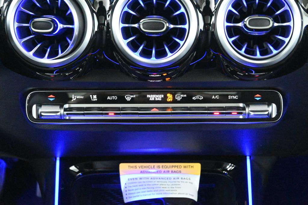 2025 Mercedes Benz GLB 250 4MATIC photo 16