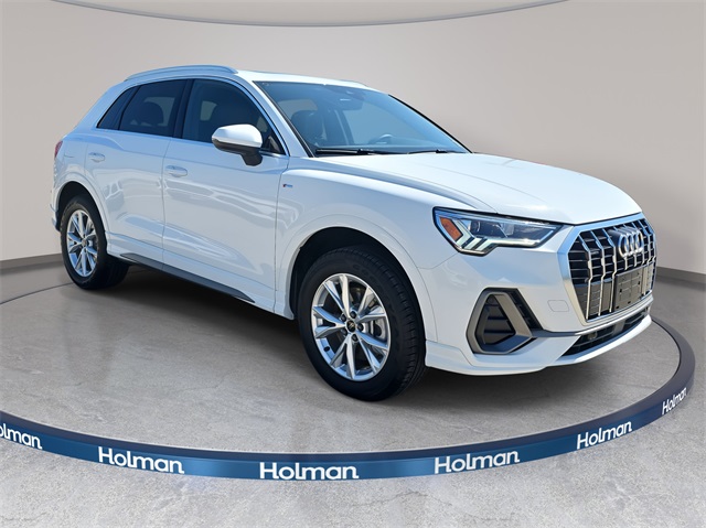 2025 Audi Q3 S line Premium photo 2
