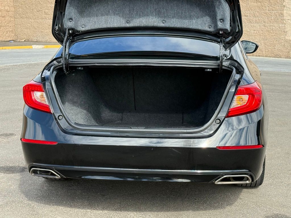 2021 Honda Accord Sport photo 16