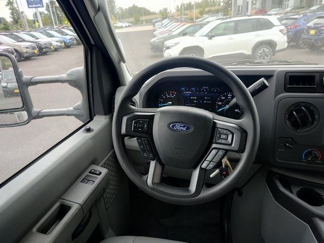 2025 Ford E-350 photo 10