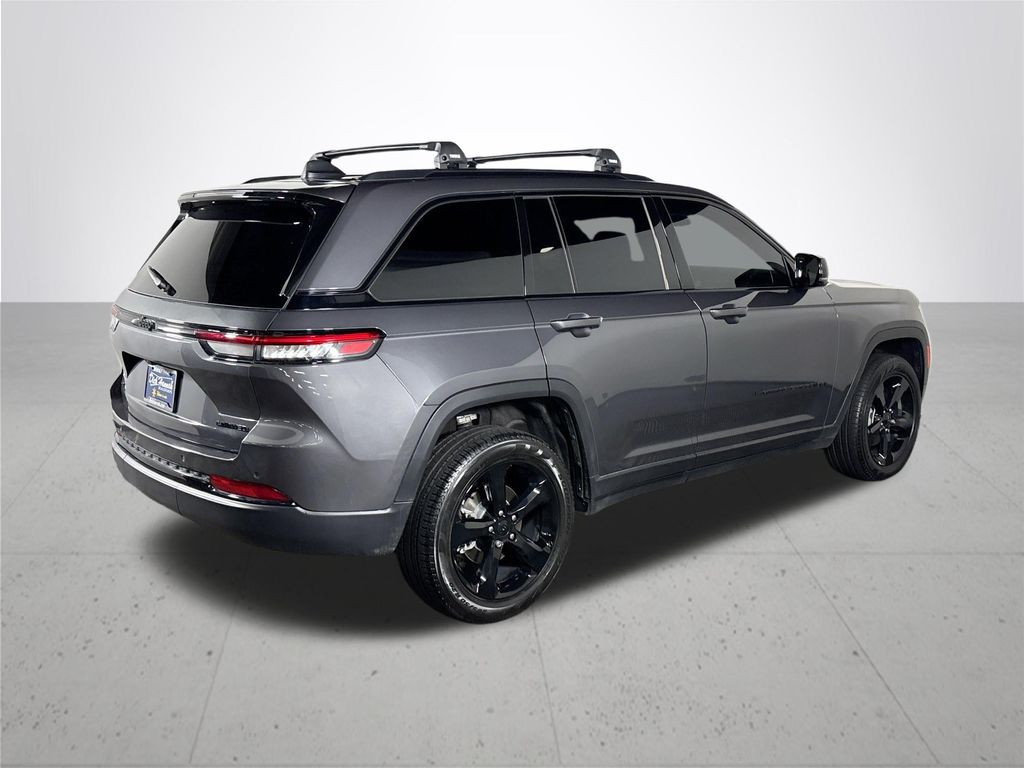2024 Jeep Grand Cherokee Limited photo 6