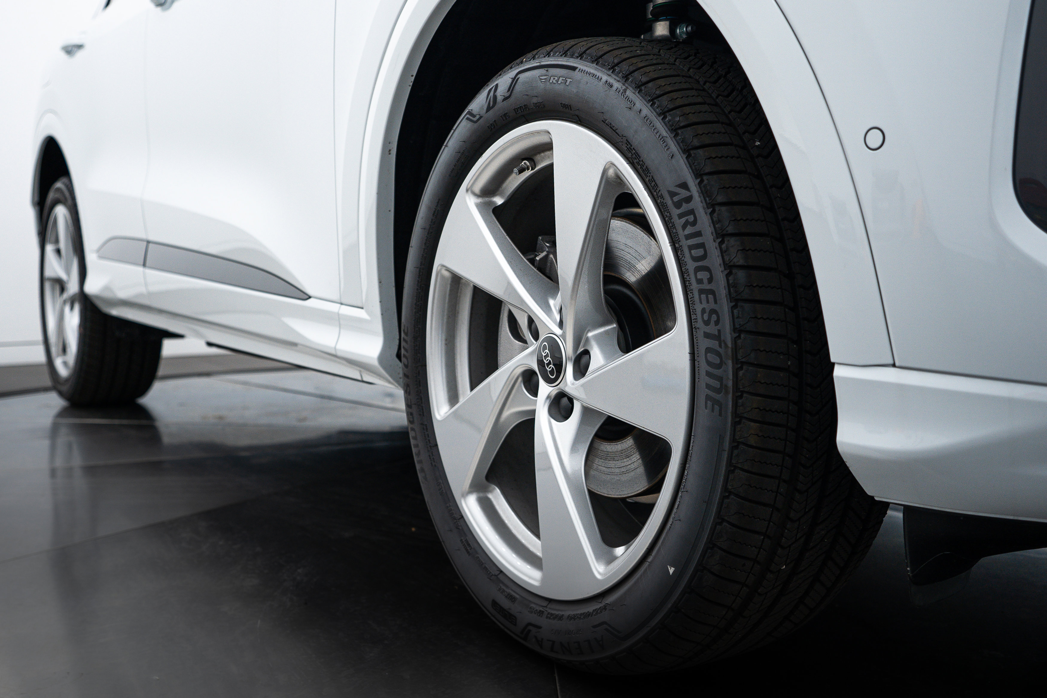 2025 Audi Q5 Premium Plus photo 10