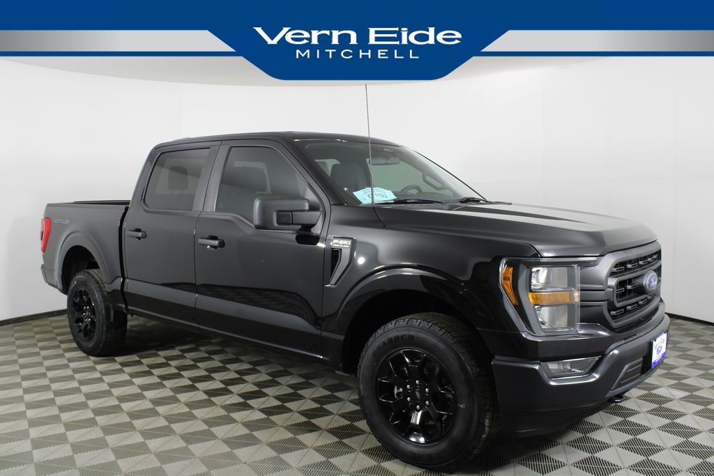 2023 Ford F-150 XL's photo