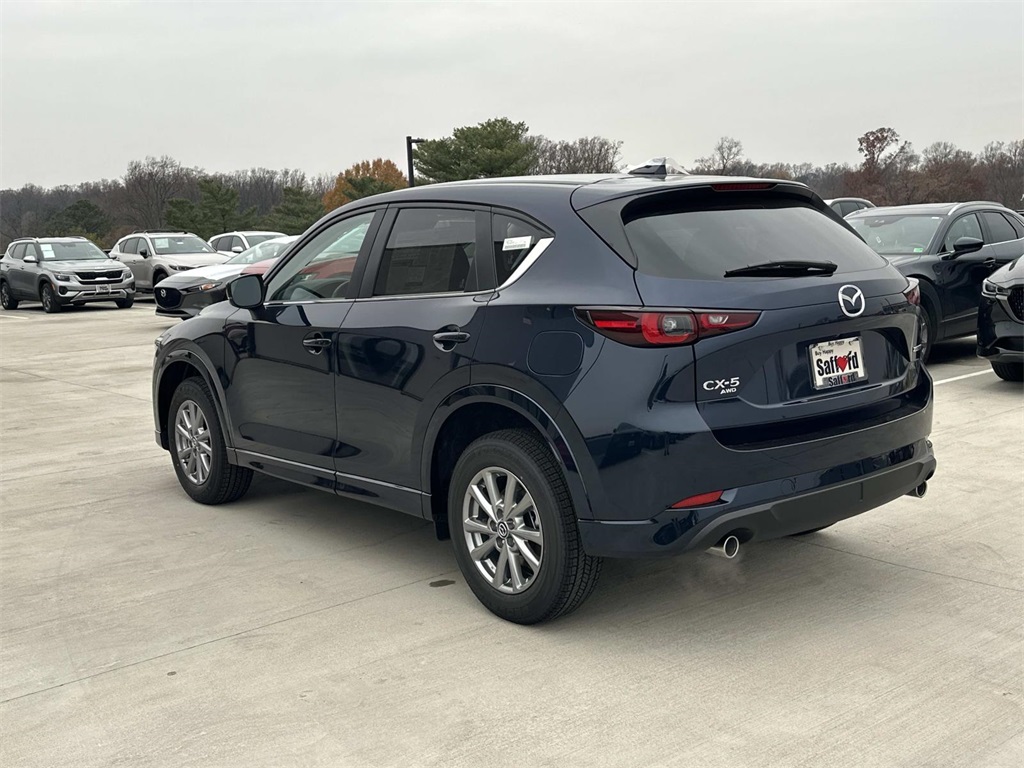 2025 Mazda CX-5 2.5 Select photo 4