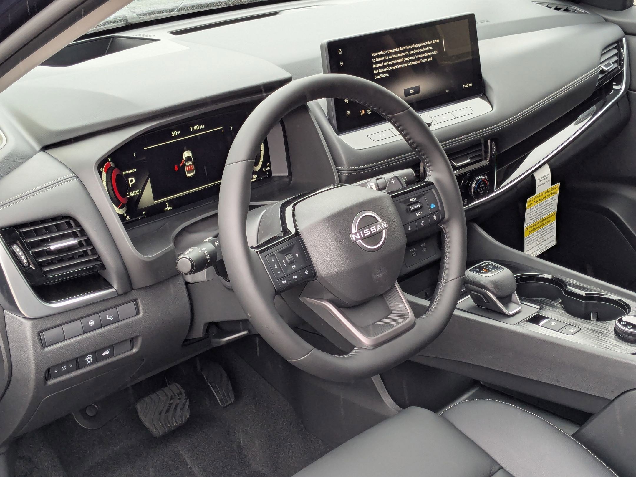 2025 Nissan Rogue SL photo 3