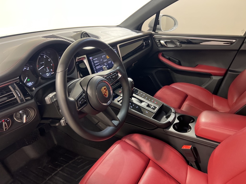 2023 Porsche Macan Base photo 9
