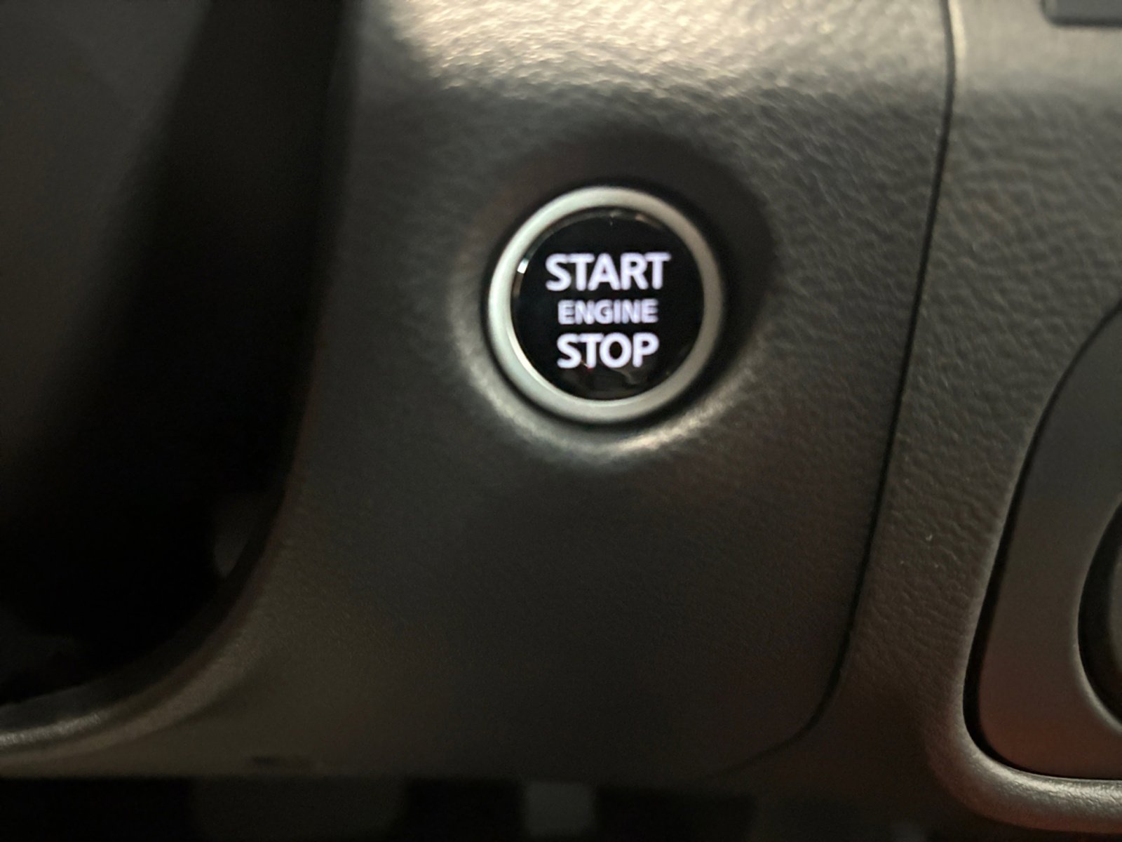 2025 Nissan Frontier PRO-X photo 26
