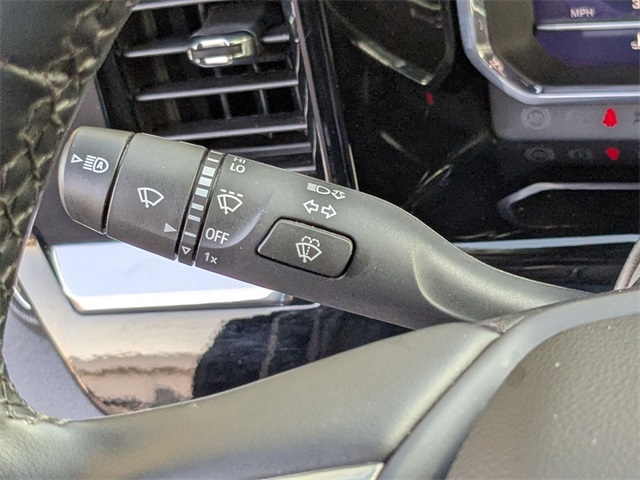 2025 Chevrolet Silverado 1500 LT photo 17