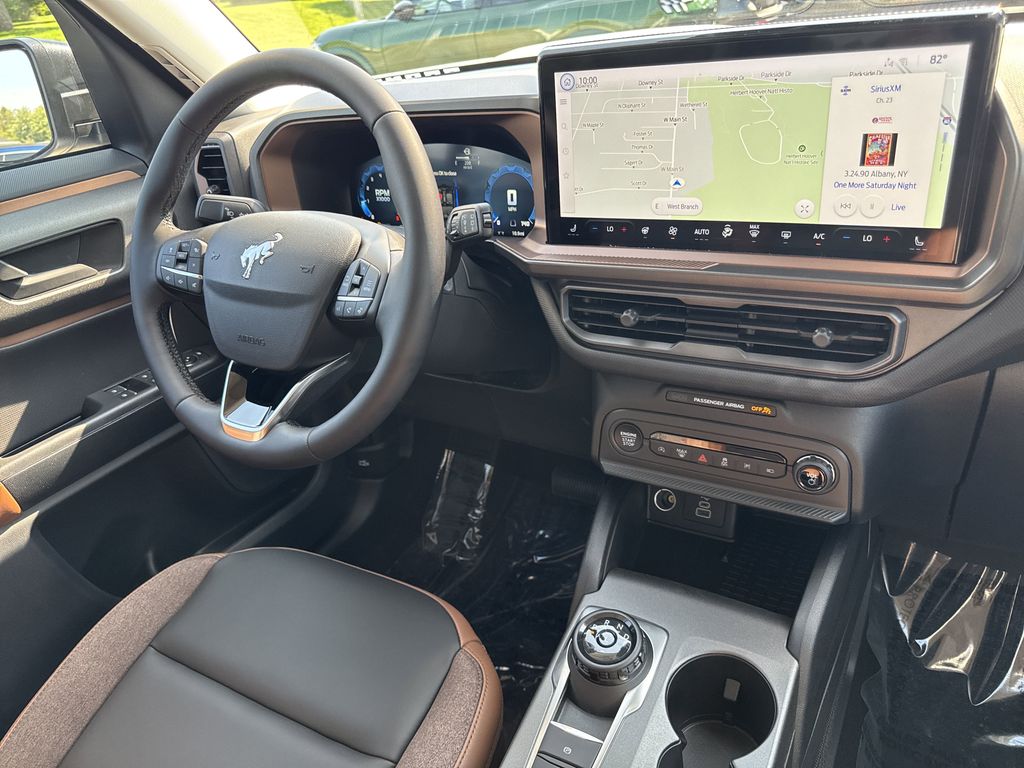 2025 Ford Bronco Sport Outer Banks photo 21