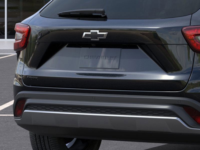 2025 Chevrolet Trax LT photo 12