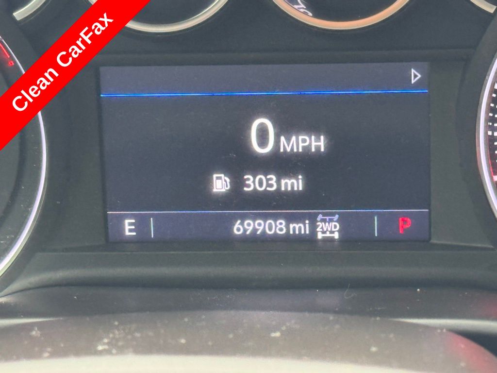 2021 Chevrolet Silverado 1500 RST photo 3