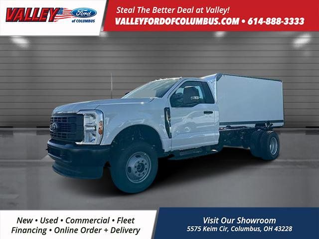 2026 Ford F-350 photo 3