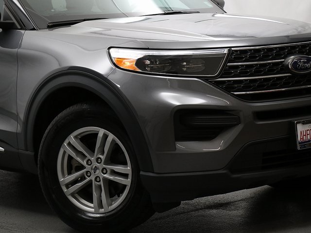 2022 Ford Explorer XLT photo 3