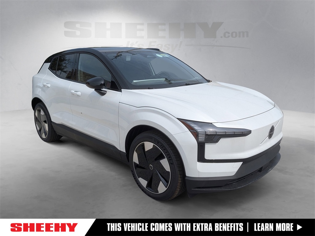 2025 Volvo EX30 Plus's photo