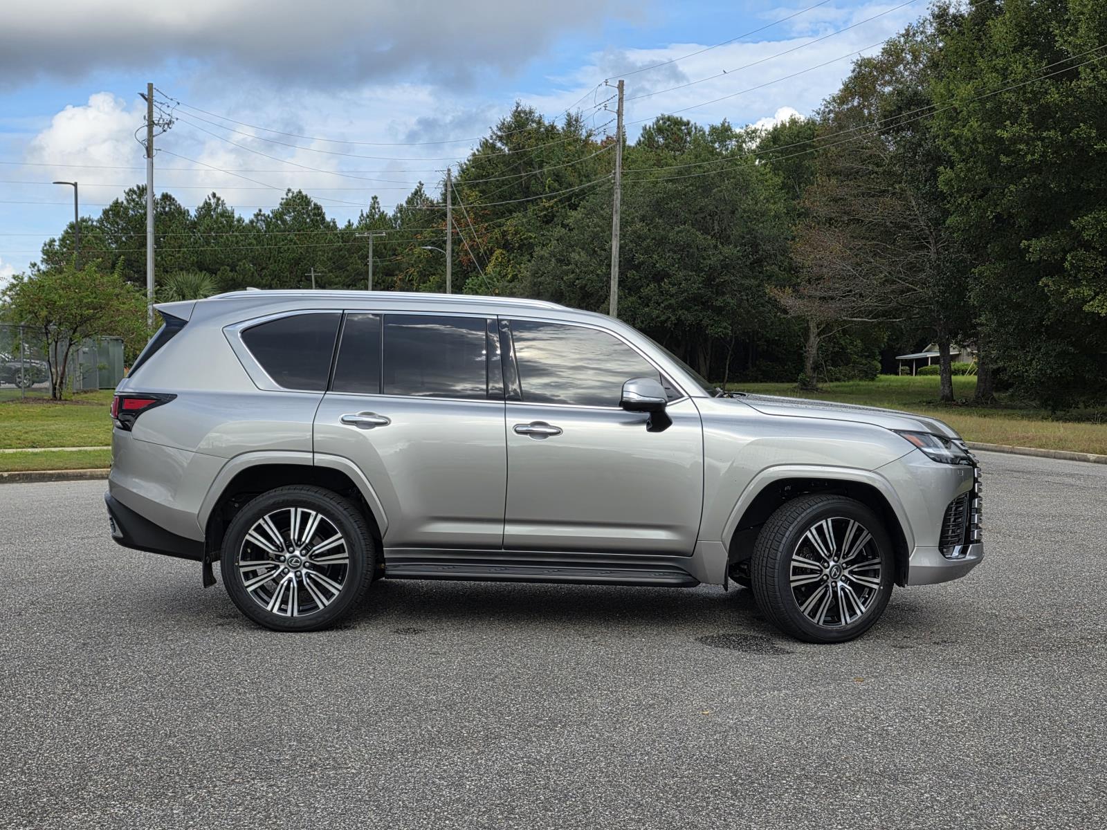 2022 Lexus LX 600 Luxury photo 38