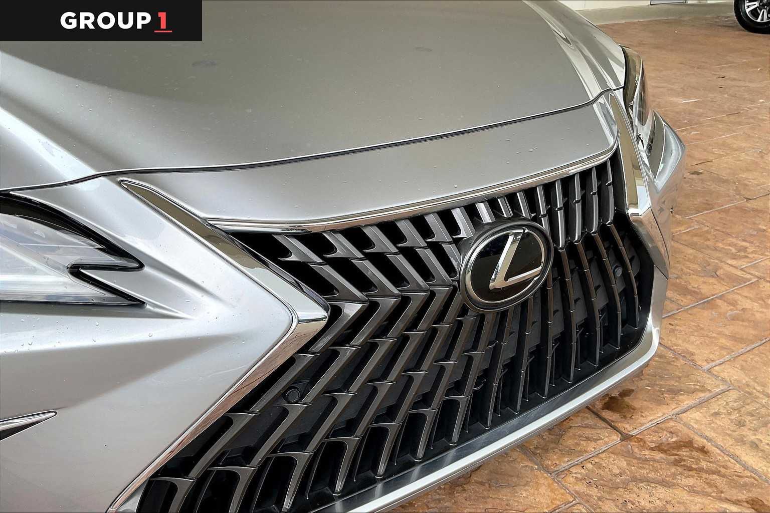 2022 Lexus ES 350 photo 27