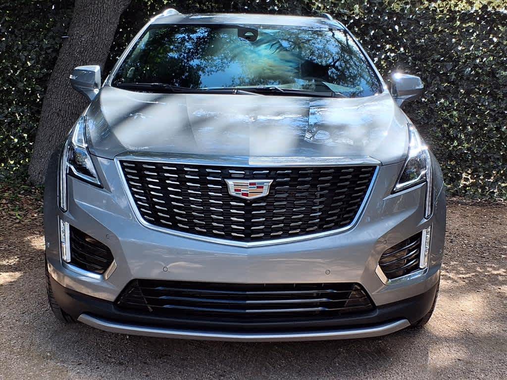 2025 Cadillac XT5 Premium Luxury photo 2
