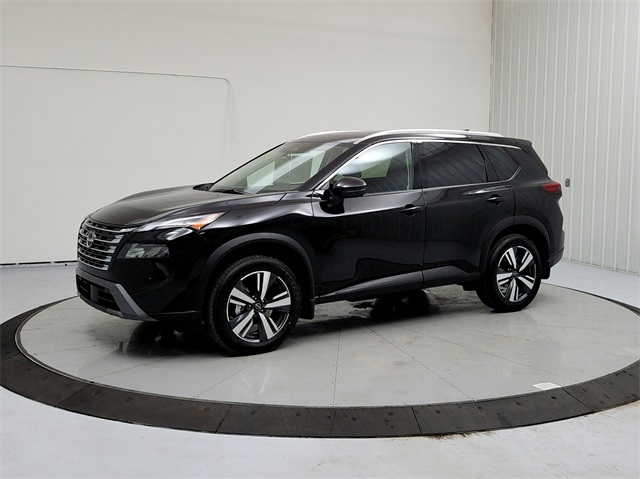 2025 Nissan Rogue SL photo 2
