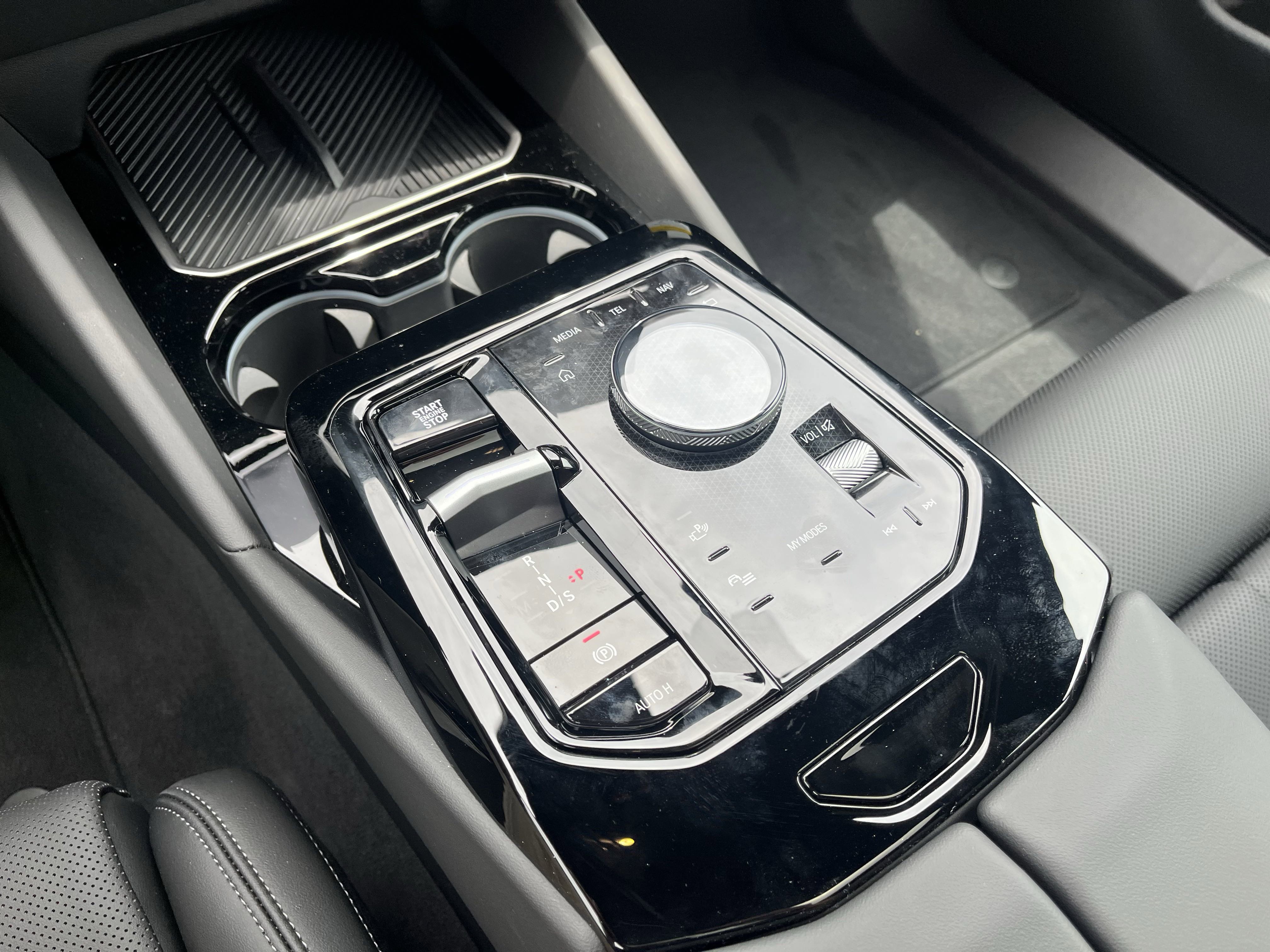 2026 Bmw 530i xDrive photo 4