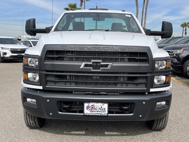 2023 Chevrolet Silverado 5500HD Work Truck photo 2