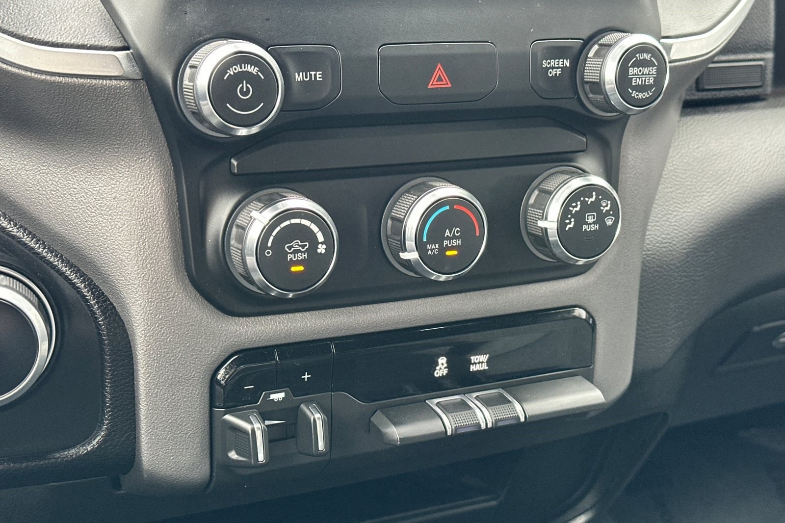 2024 Ram 2500 Big Horn photo 21