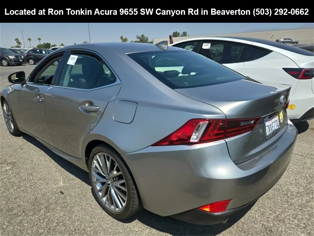 2014 Lexus IS 250 photo 3