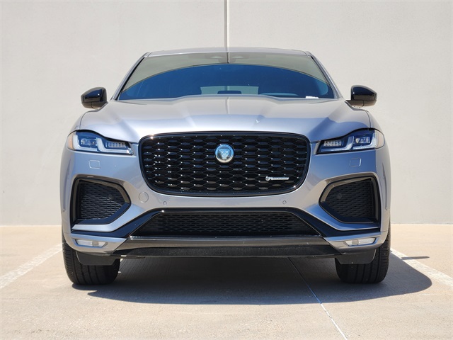 2025 Jaguar F-PACE P250 R-Dynamic S photo 2