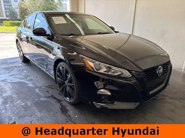 2022 Nissan Altima SR