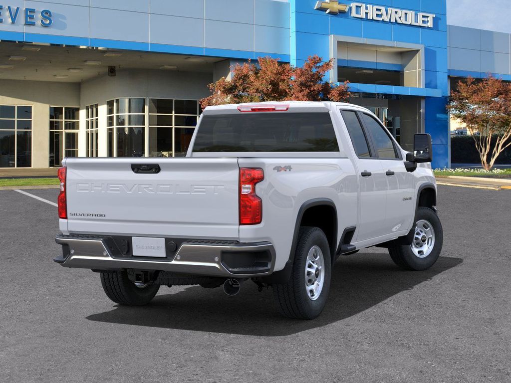 2025 Chevrolet Silverado 2500HD photo 4