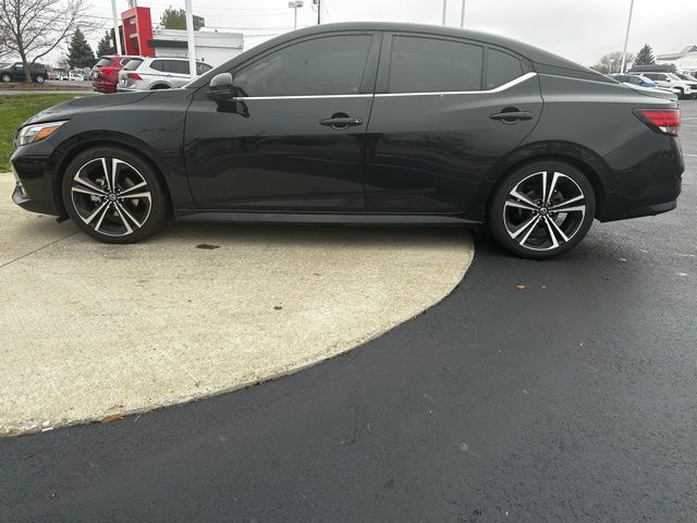 2020 Nissan Sentra SR photo 4