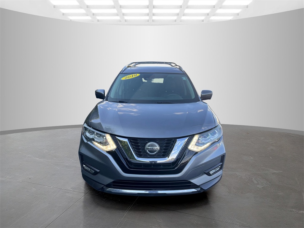 2019 Nissan Rogue SL photo 2