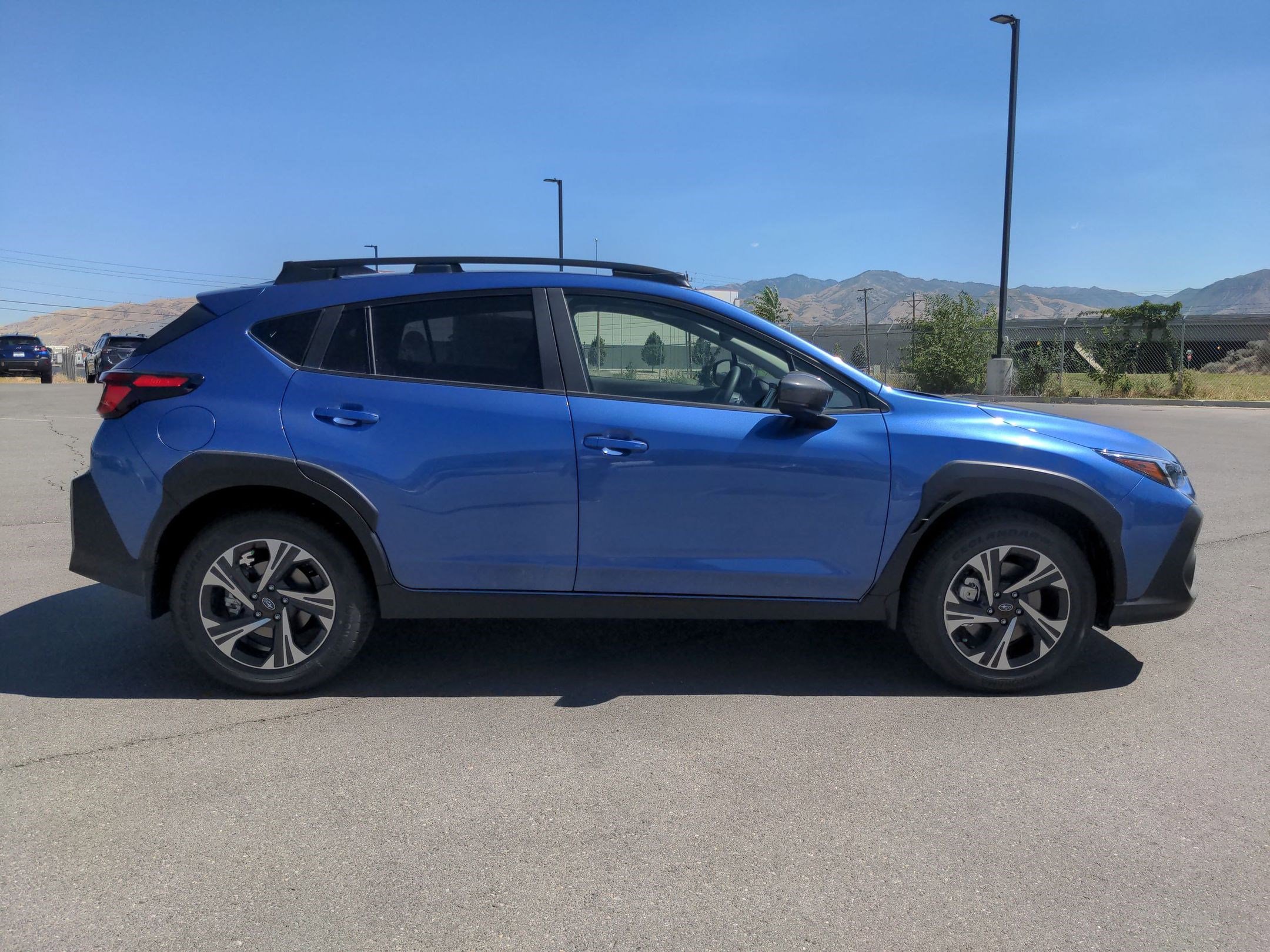 2025 Subaru Crosstrek Premium photo 2