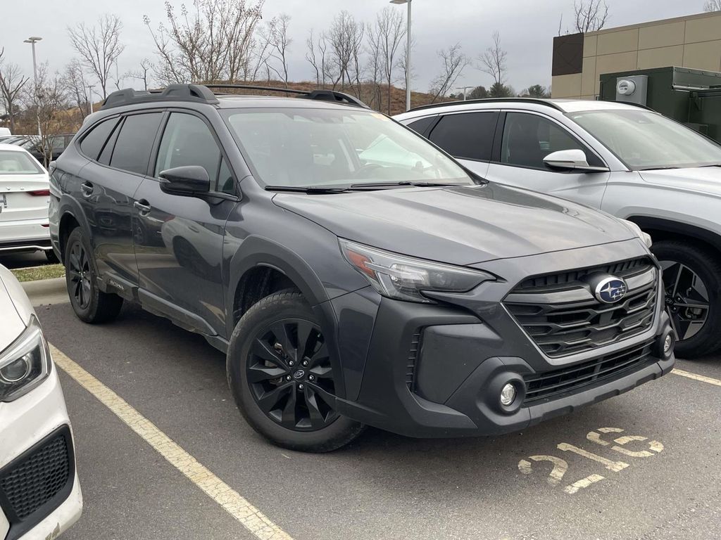2023 Subaru Outback Onyx Edition's photo