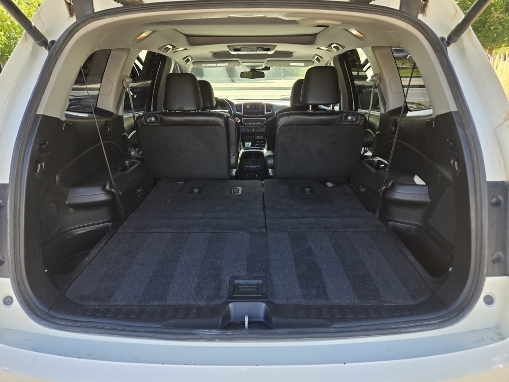 2017 Honda Pilot Elite photo 31