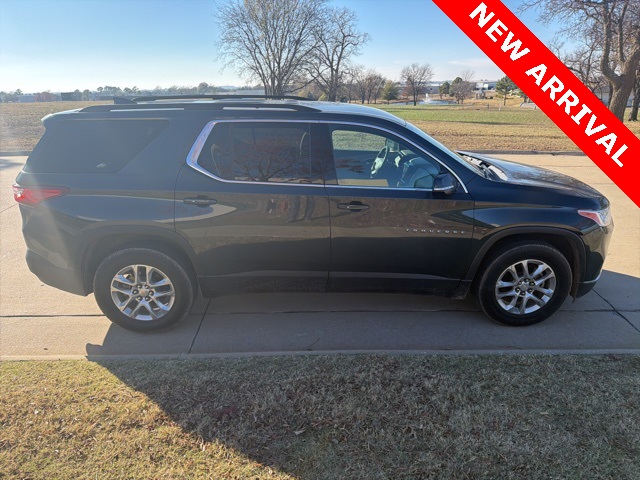 2020 Chevrolet Traverse photo 2