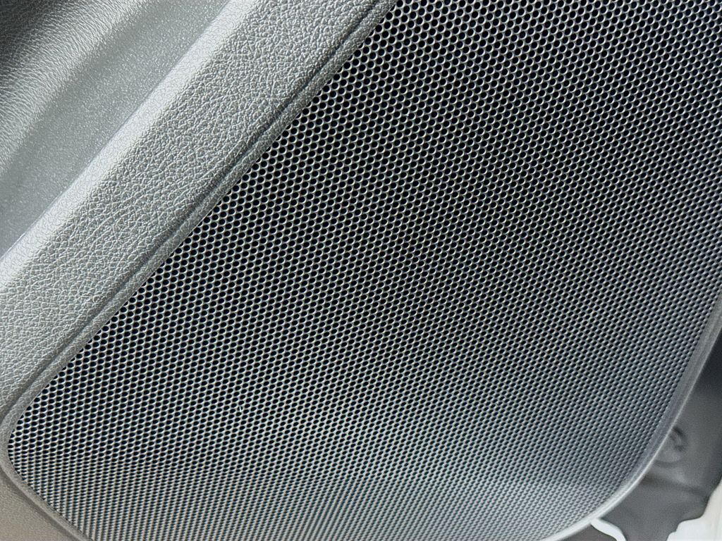 2026 Infiniti QX60 Luxe photo 19